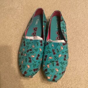 Women’s Tropical Print Tom’s